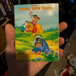 Disney’s Springtime Winnie the Pooh Pin Set
